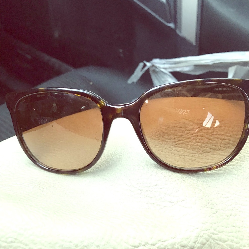 TORY BURCH Sunglasses